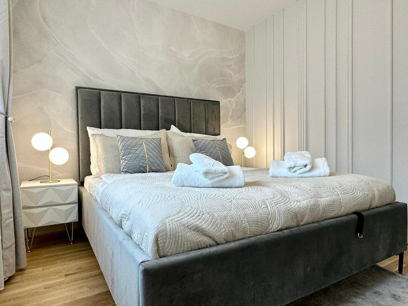 Modern Apartment I Parking I Вена Экстерьер фото